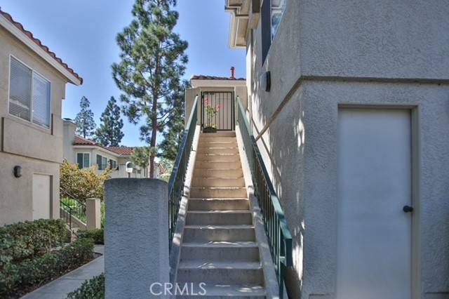 Aliso Viejo, CA 92656,99 Whippoorwill Ln