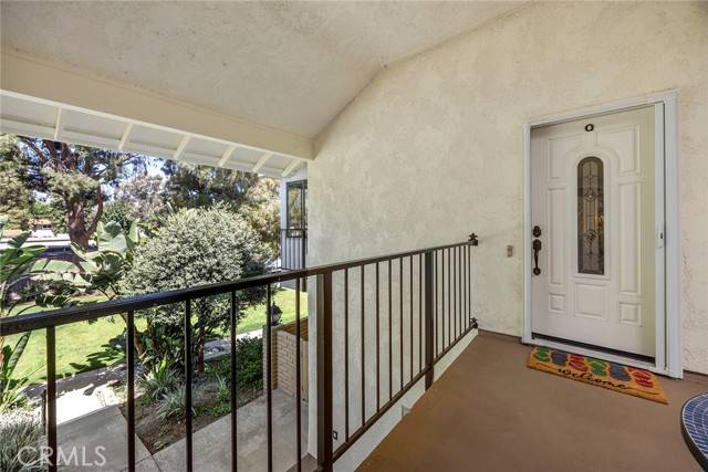 Laguna Woods, CA 92637,2237 Via Puerta #Q