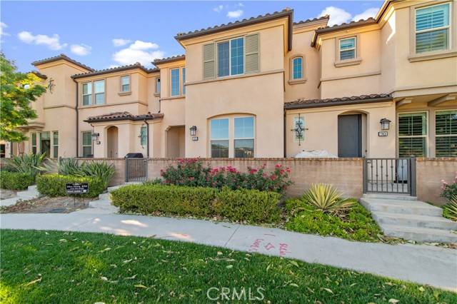 Lake Forest, CA 92630,88 Finch