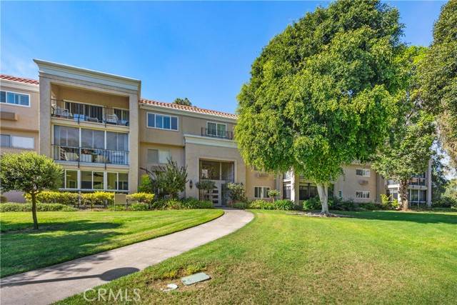 Laguna Woods, CA 92637,5499 Paseo Del Lago #1B