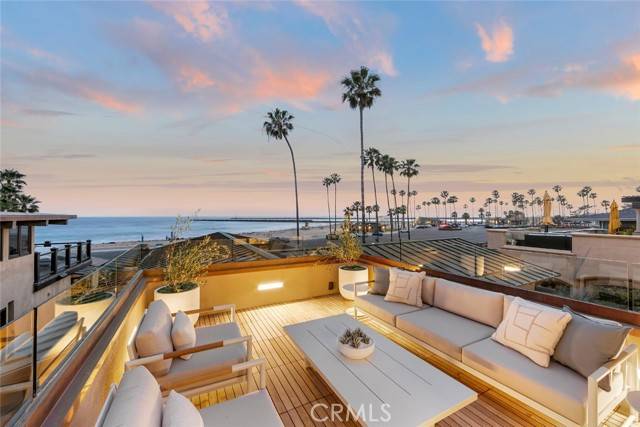 Corona Del Mar, CA 92625,3130 Breakers Drive