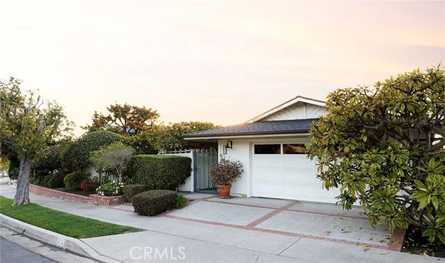 San Clemente, CA 92672,215 Via Montego