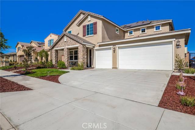 Corona, CA 92882,2823 Santa Fiora Circle