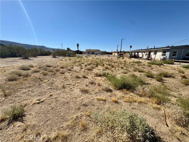 29 Palms, CA 92277,6325 Palm View