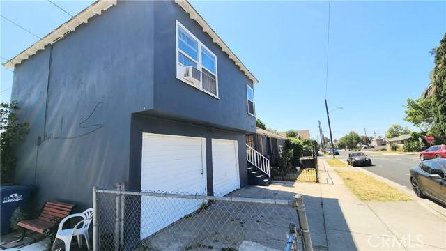 Maywood, CA 90270,5724 Carmelita Avenue