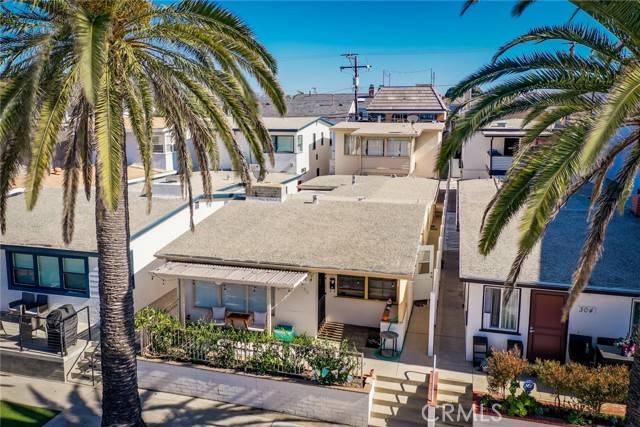 Corona Del Mar, CA 92626,306 Marguerite Ave