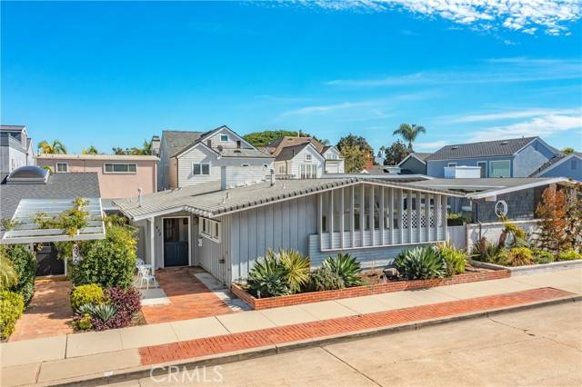 Newport Beach, CA 92661,432 Seville Avenue