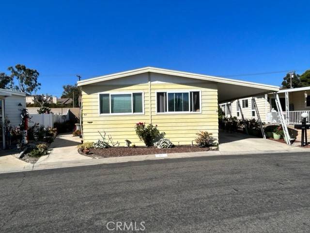 Huntington Beach, CA 92646,18601 Newland #97