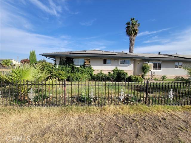 Orange Cove, CA 93646,780 E Street