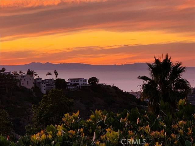 San Clemente, CA 92672,527 Via Presa