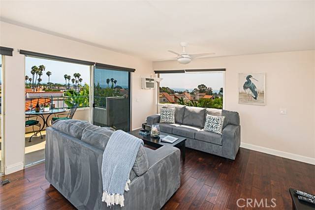 San Clemente, CA 92673,712 Calle Divino
