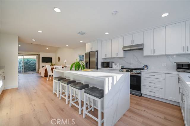 Irvine, CA 92612,15 Camphor