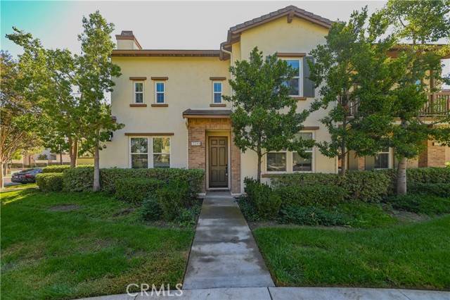 Tustin, CA 92782,15544 Hollyleaf Place