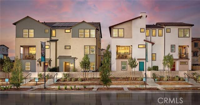 Eastvale, CA 92880,5965 Huntington Drive