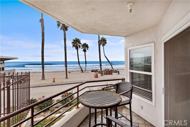 Oceanside, CA 92054,500 The Strand #63