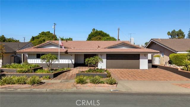 Placentia, CA 92870,913 Skymeadow Drive