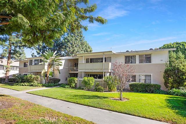 Laguna Woods, CA 92637,353 Avenida Sevilla #N