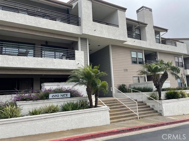 Newport Beach, CA 92663,220 Nice Lane #207