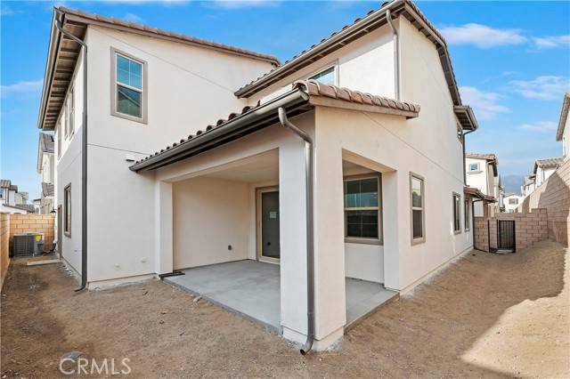 Fontana, CA 92336,6967 Mallow Drive #3