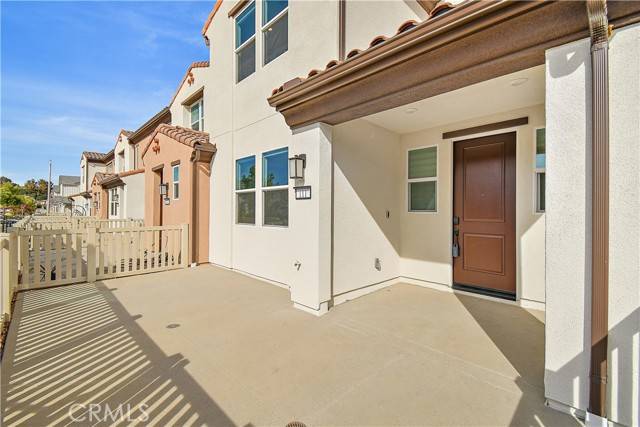 Corona, CA 92883,3962 Lavine Way #111