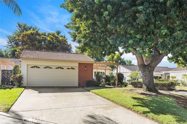 Laguna Woods, CA 92637,3288 San Amadeo #C