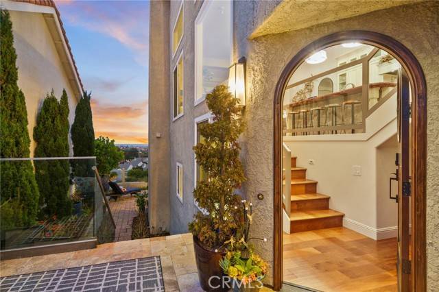 Dana Point, CA 92629,9 Regatta Way