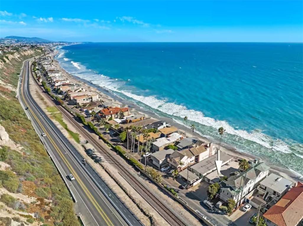 Dana Point, CA 92624,35171 Beach Road