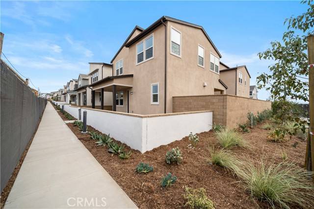 Irvine, CA 92618,580 Mulligan