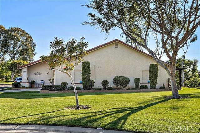 Mission Viejo, CA 92692,23596 VILLENA