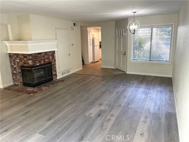 Aliso Viejo, CA 92656,3 Brentwood #83