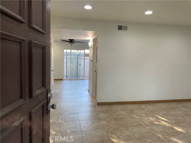 Irvine, CA 92604,17 Greenleaf #3