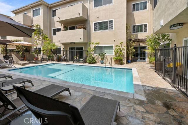 West Hollywood, CA 90069,1203 N Sweetzer Avenue #211