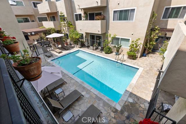 West Hollywood, CA 90069,1203 N Sweetzer Avenue #211