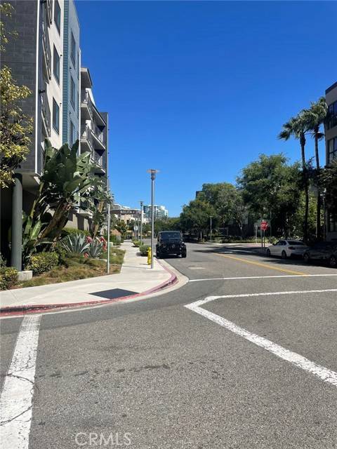 Irvine, CA 92612,1440 Nolita