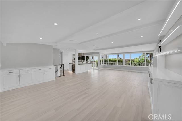 Newport Beach, CA 92663,1717 Cliff Drive