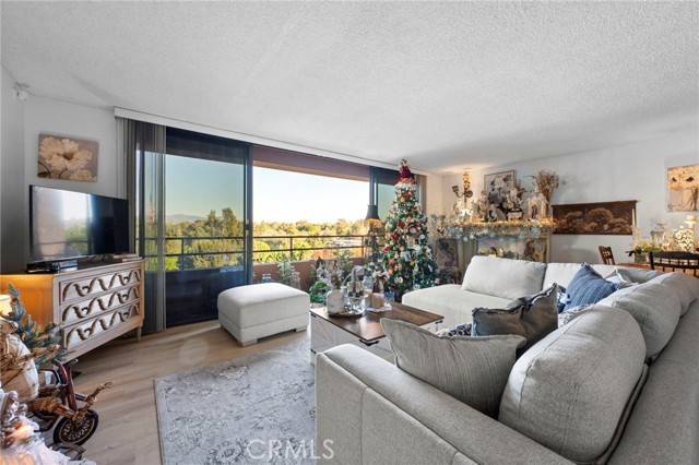 Laguna Woods, CA 92637,24055 Paseo Del Lago #560