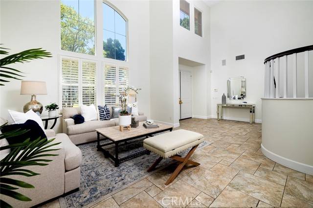 Irvine, CA 92620,44 Edenbrook