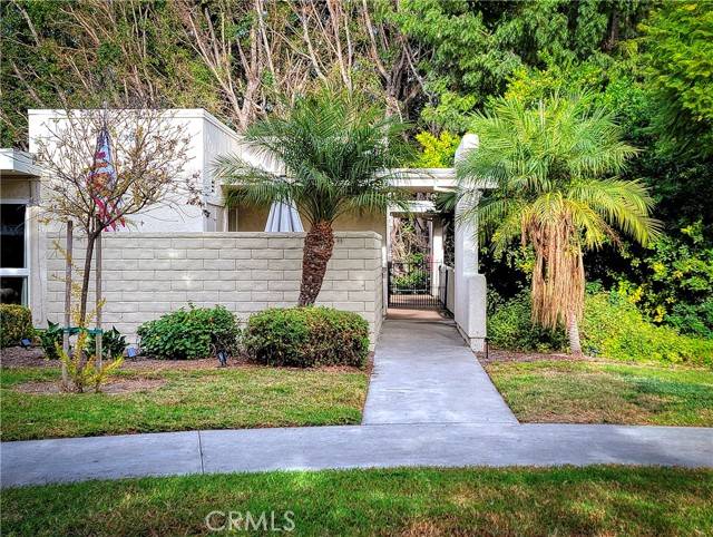 Laguna Woods, CA 92637,2233 Via Puerta #Q