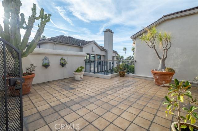 Newport Beach, CA 92660,21 Ocean Vista #22