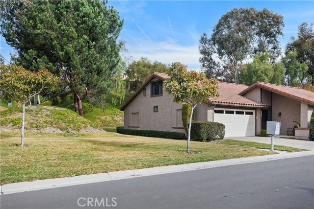 Mission Viejo, CA 92692,23652 Villena