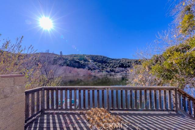 Lake Hughes, CA 93532,43680 Trail G