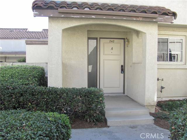 Mission Viejo, CA 92691,26182 Sanz #A242