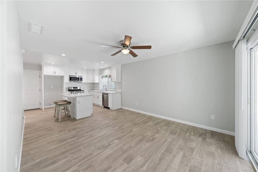 Riverside, CA 92507,3386 Somis Drive