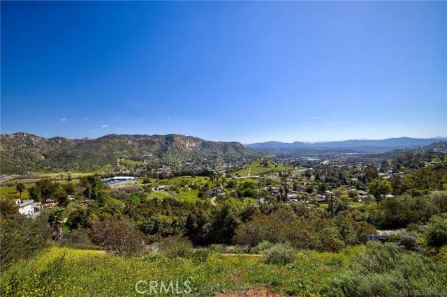 Lakeside, CA 92040,11642 Hi Ridge