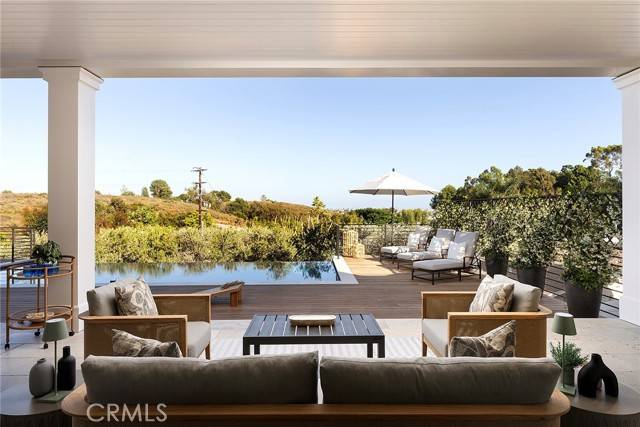 Newport Beach, CA 92663,702 Saint James Place
