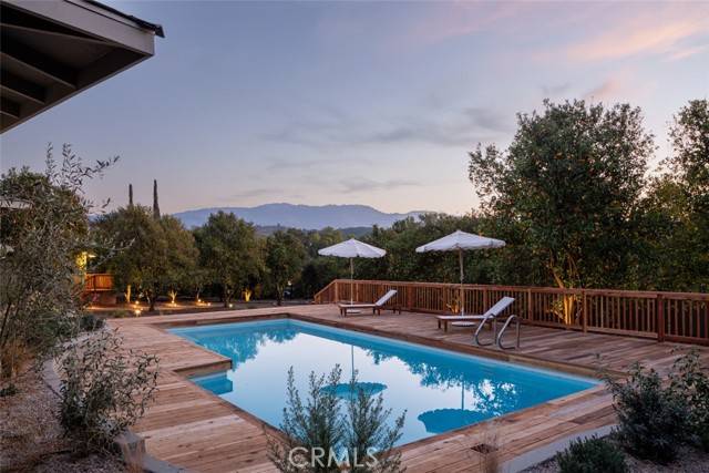 Ojai, CA 93023,4356 Grand Avenue