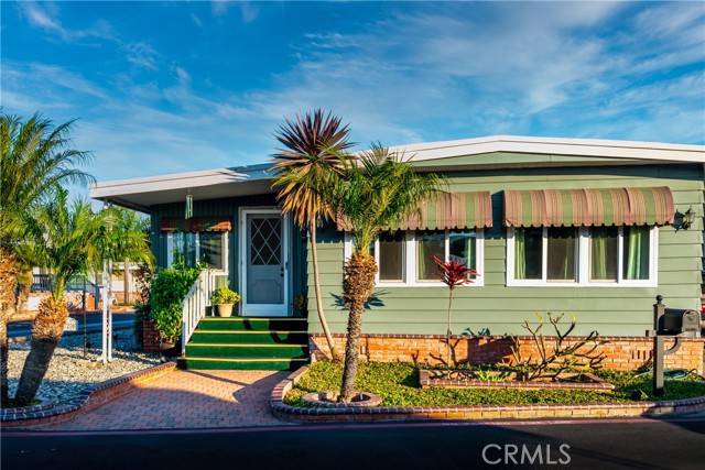 Huntington Beach, CA 92646,19361 Brookhurst #120