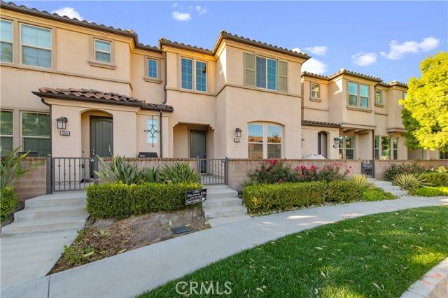 Lake Forest, CA 92630,88 Finch