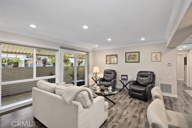 Laguna Woods, CA 92637,2282 Via Mariposa W #D