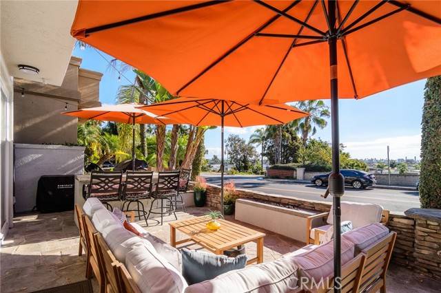 Huntington Beach, CA 92648,611 Frankfort Avenue